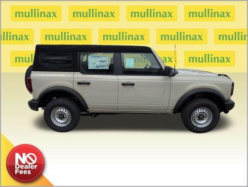 Desert Sand 2026 Ford Bronco Base