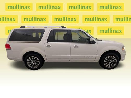 2015 Lincoln Navigator Base