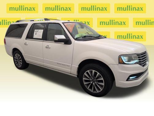 2015 Lincoln Navigator Base