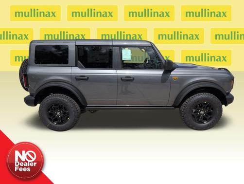 Gray Metallic 2026 Ford Bronco Badlands