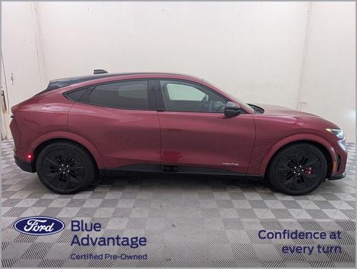 Molten Magenta Metallic Tinted Clearcoat 2025 Ford Mustang Mach-E GT