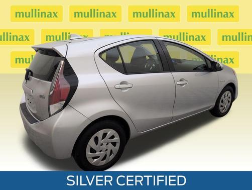 2016 Toyota Prius c Three