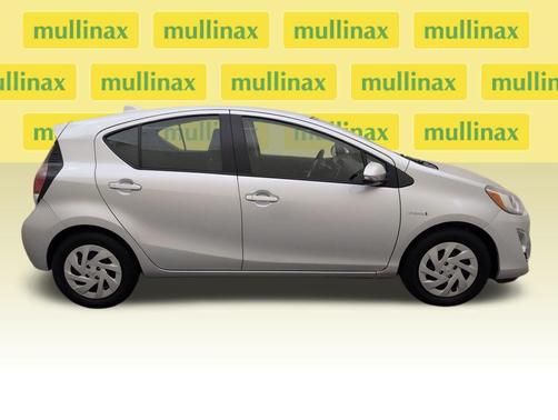 2016 Toyota Prius c Three