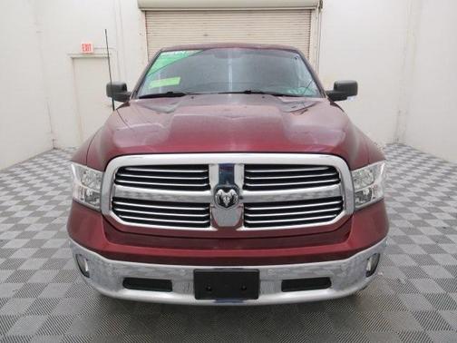 Photo 2 of 37 of 2019 RAM 1500 Classic Lone Star