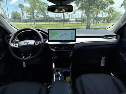 2025 Ford Escape PHEV SE