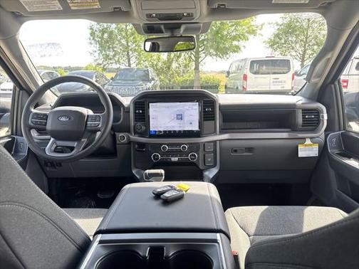 2025 Ford F-150 Lightning XLT