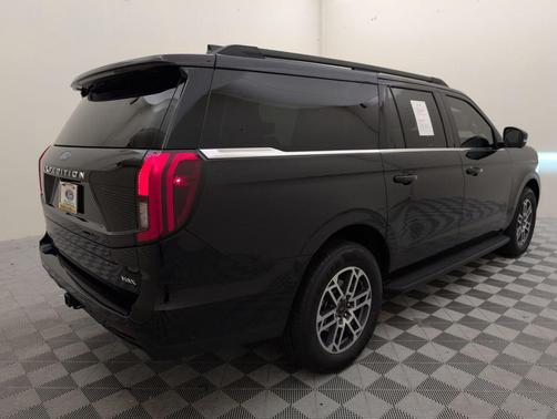 2025 Ford Expedition Max Active 4x2