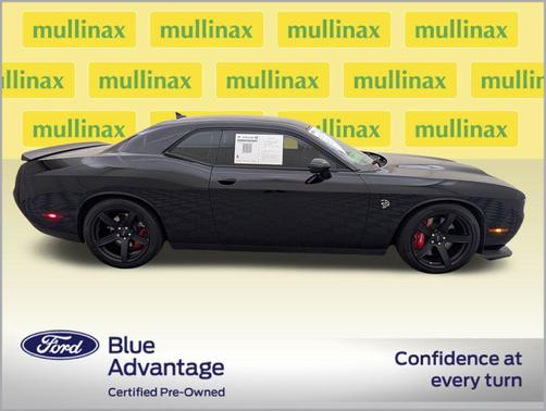 Pitch Black Clearcoat 2019 Dodge Challenger SRT Hellcat