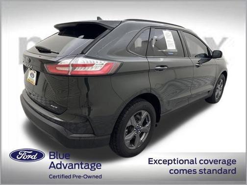 2022 Ford Edge SE