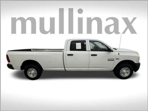 2017 RAM 2500 Tradesman Crew Cab 4x2 8' Box