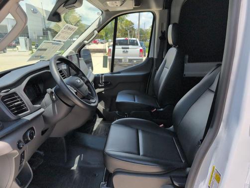 Oxford White 2026 Ford Transit-250 Base