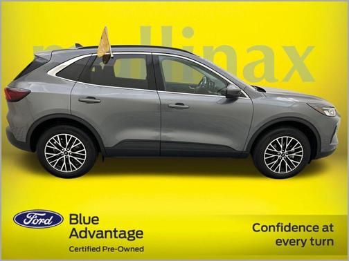 2025 Ford Escape PHEV SE