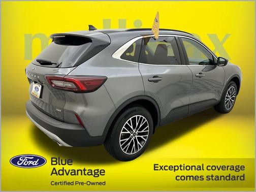 2025 Ford Escape PHEV SE