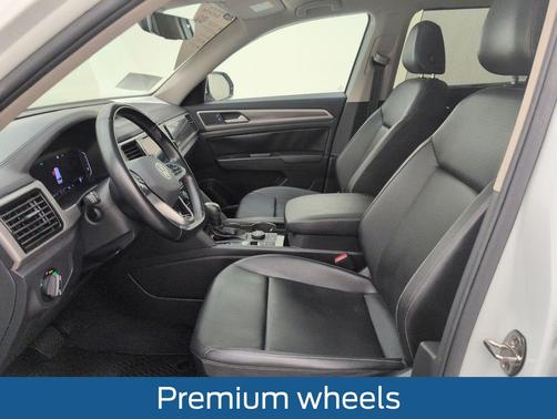 Pure White 2021 Volkswagen Atlas 3.6L SEL