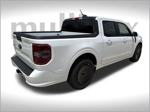 2025 Ford Maverick Lobo Standard
