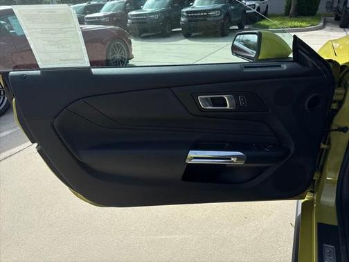 2025 Ford Mustang EcoBoost