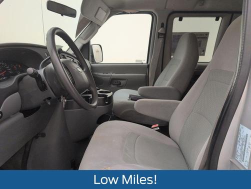 Oxford White Clearcoat 2007 Ford E350 Super Duty XL Wagon