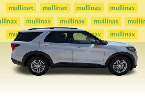 Space White Metallic 2026 Ford Explorer Active