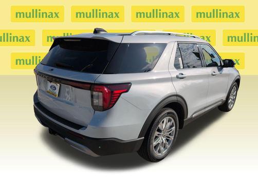 Space White Metallic 2026 Ford Explorer Platinum