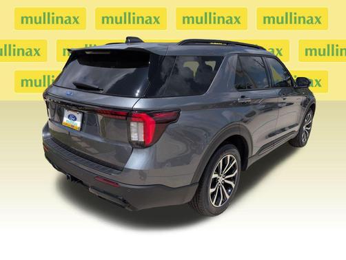 Carbonized Gray Metallic 2026 Ford Explorer ST-Line