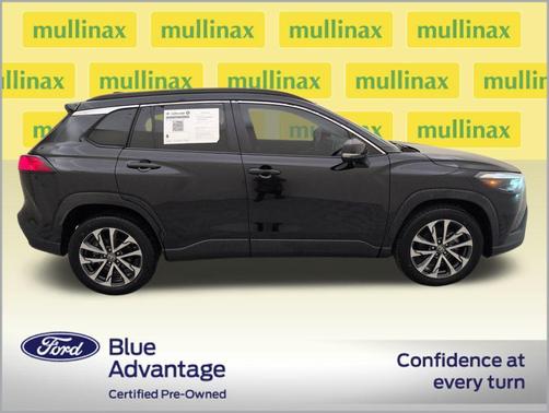 2022 Toyota Corolla Cross XLE