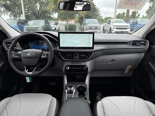 2025 Ford Escape PHEV SE