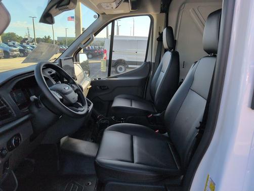 Oxford White 2026 Ford Transit-250 Base