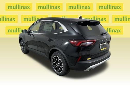 2025 Ford Escape PHEV SE