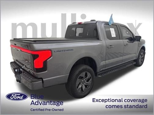 2023 Ford F-150 Lightning LARIAT