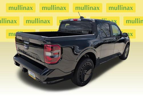 Shadow Black 2026 Ford Maverick Lobo Standard