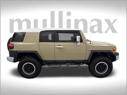 2012 Toyota FJ Cruiser Base