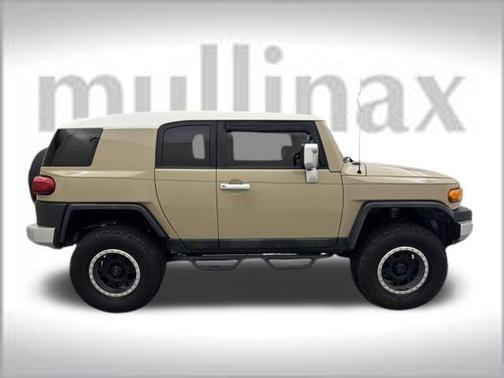 2012 Toyota FJ Cruiser Base