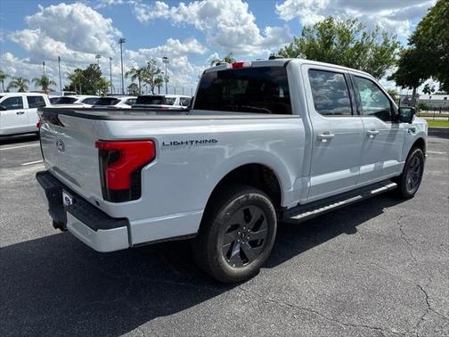 2025 Ford F-150 Lightning Flash