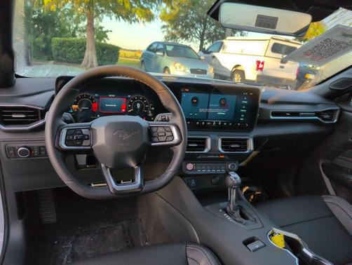 2025 Ford Mustang EcoBoost Premium