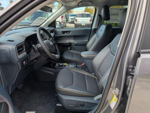 2026 Ford Maverick Lobo Standard