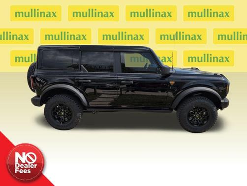 Shadow Black 2026 Ford Bronco Badlands
