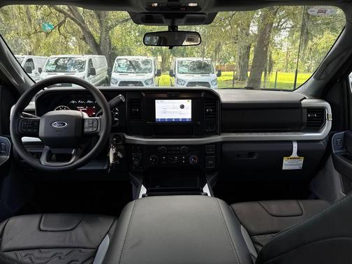 2025 Ford F-250 XLT