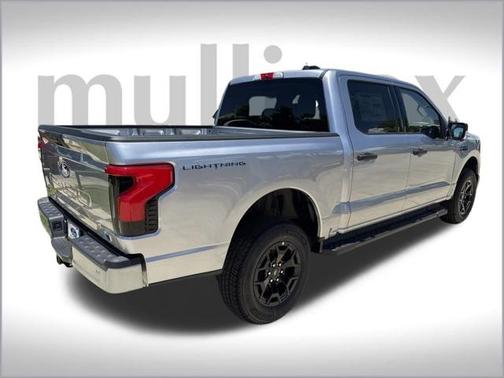 2025 Ford F-150 Lightning XLT