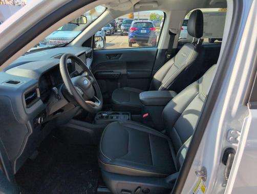 2026 Ford Maverick Lobo Standard