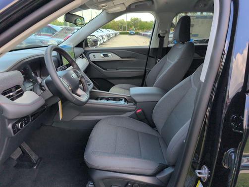 Agate Black Metallic 2026 Ford Explorer Active