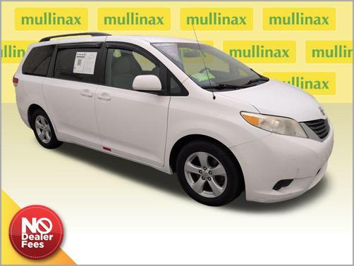 2013 Toyota Sienna LE