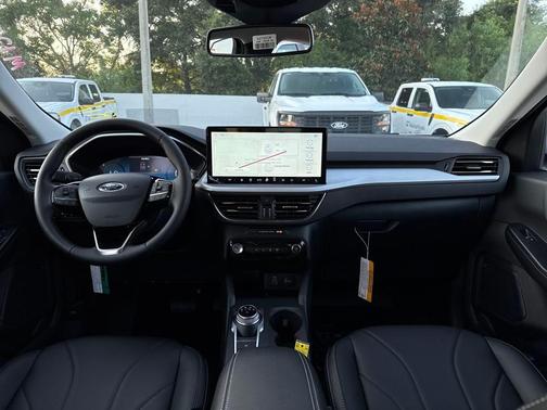 2025 Ford Escape PHEV SE