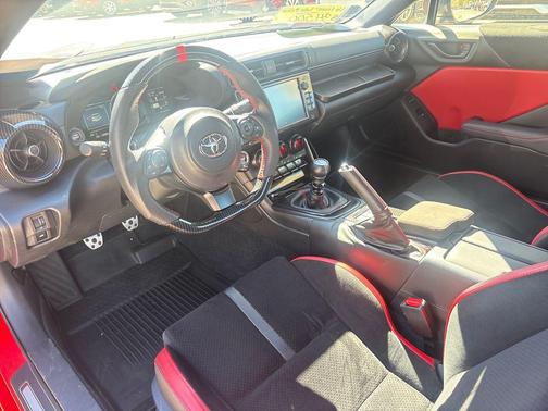 2024 Toyota GR86 Base