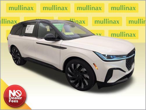 2024 Lincoln Nautilus Reserve