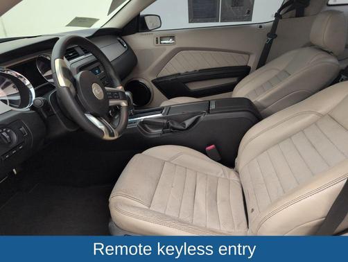 2010 Ford Mustang Premium