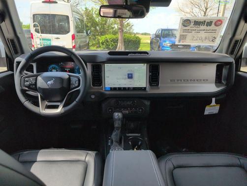 Avalanche 2026 Ford Bronco Outer Banks