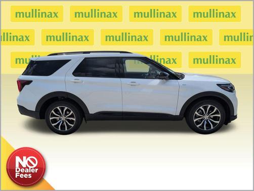 Star White Metallic Tri-Coat 2026 Ford Explorer ST-Line