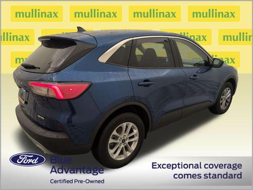 Atlas Blue Metallic 2022 Ford Escape SE