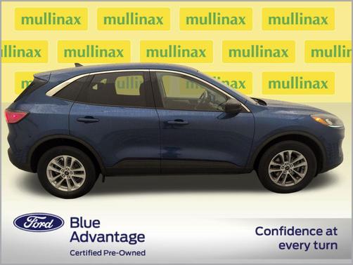 Atlas Blue Metallic 2022 Ford Escape SE