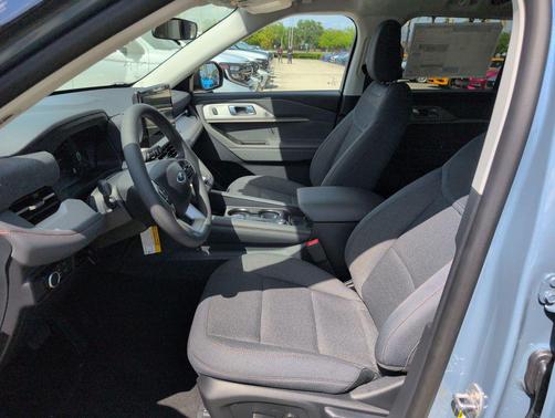 Vapor Blue Metallic 2026 Ford Explorer Active